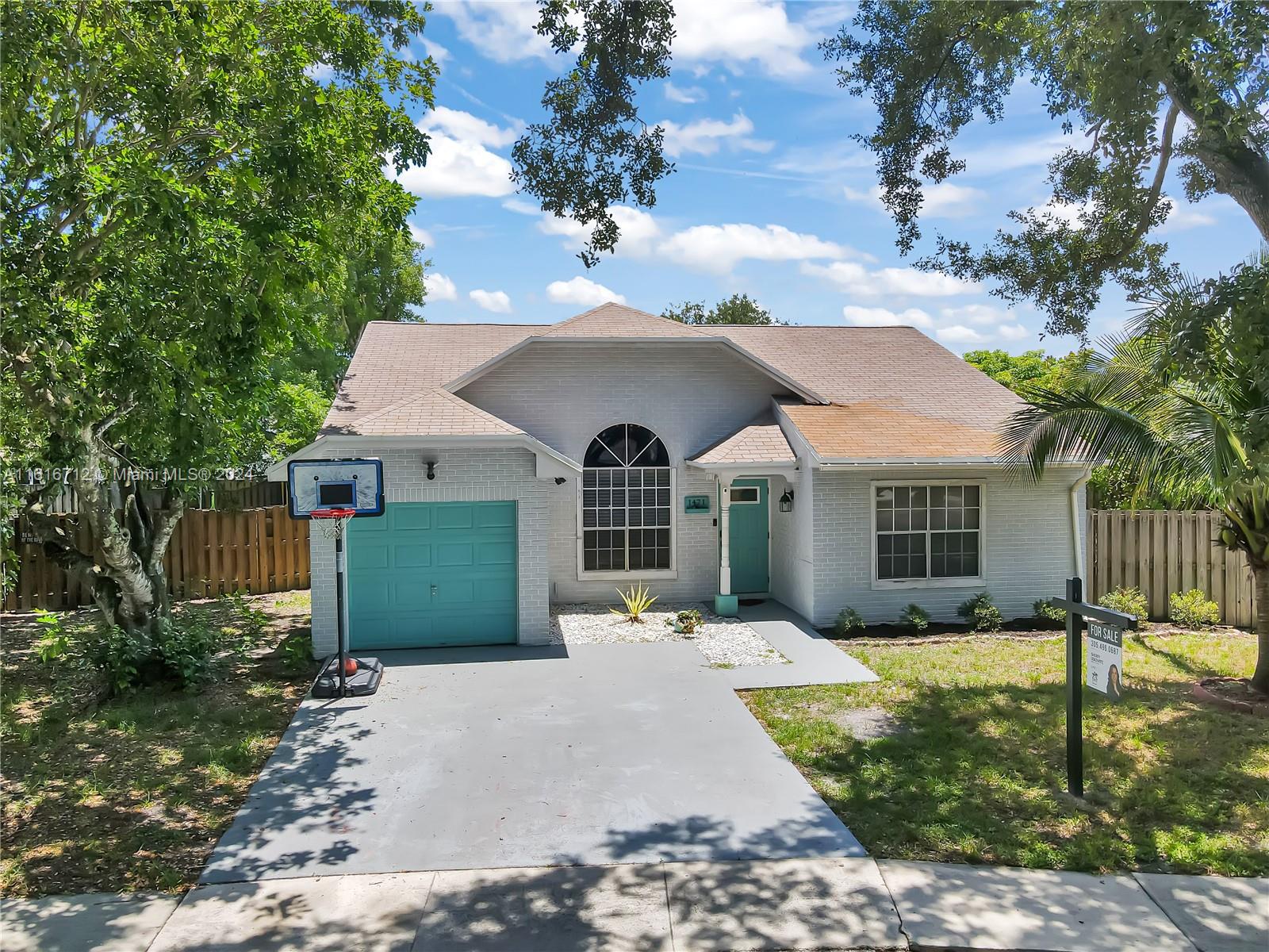 1471 SW 86th Avenue Pembroke Pines FL 33025