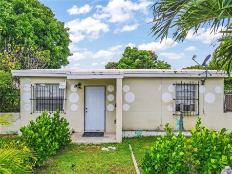 26700 SW 137th Court Homestead FL 33032