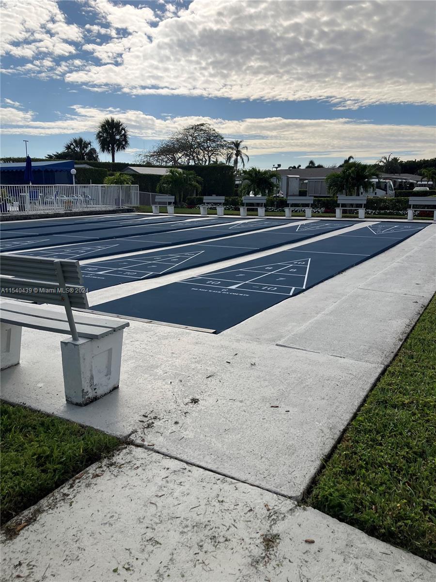 207 High Point Terrace Delray Beach FL 33445