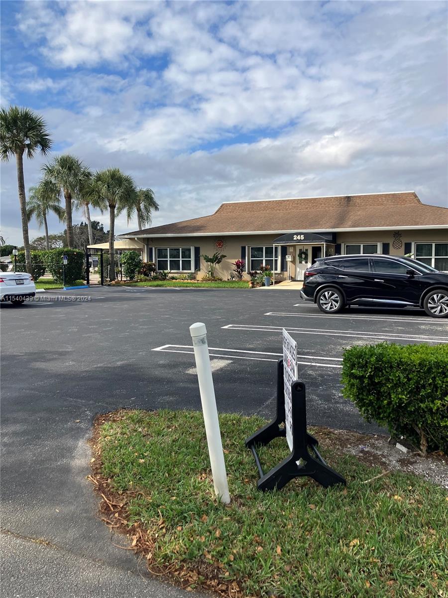 207 High Point Terrace Delray Beach FL 33445