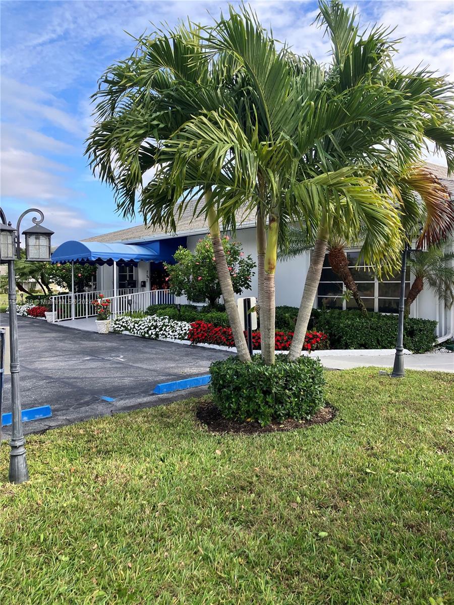 207 High Point Terrace Delray Beach FL 33445