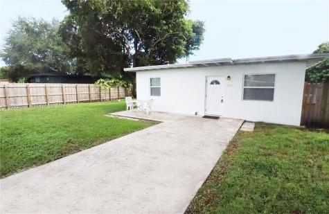 1040 NW 141st Street Miami FL 33168