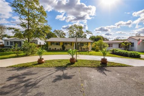 334 Azure Way Miami Springs FL 33166