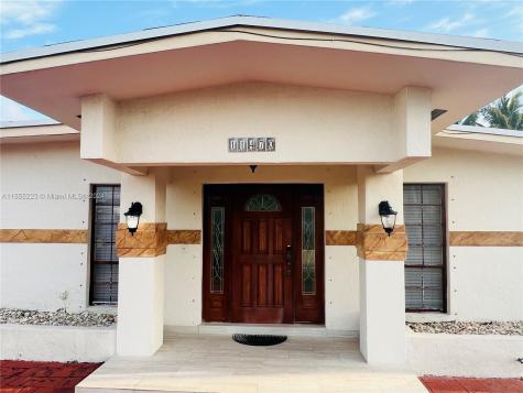 11470 SW 57th Terrace Miami FL 33173