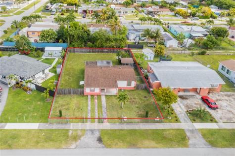 1521 NE 9th Street Homestead FL 33033