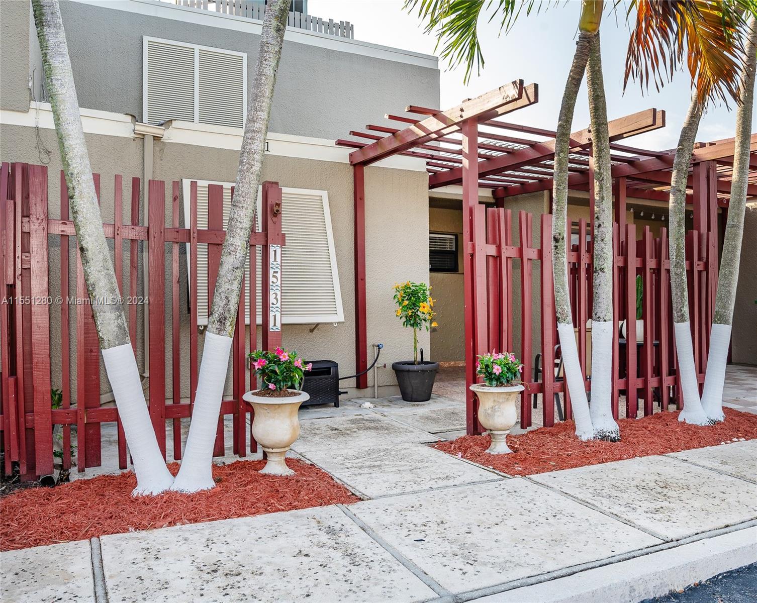 1531 W Fairway Road Pembroke Pines FL 33026