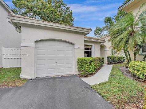 9839 NW 2nd Street Plantation FL 33324