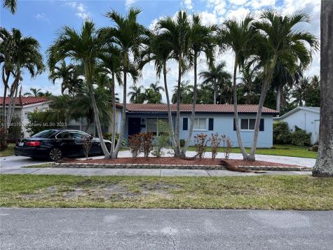 1115 N 13th Terrace Hollywood FL 33019
