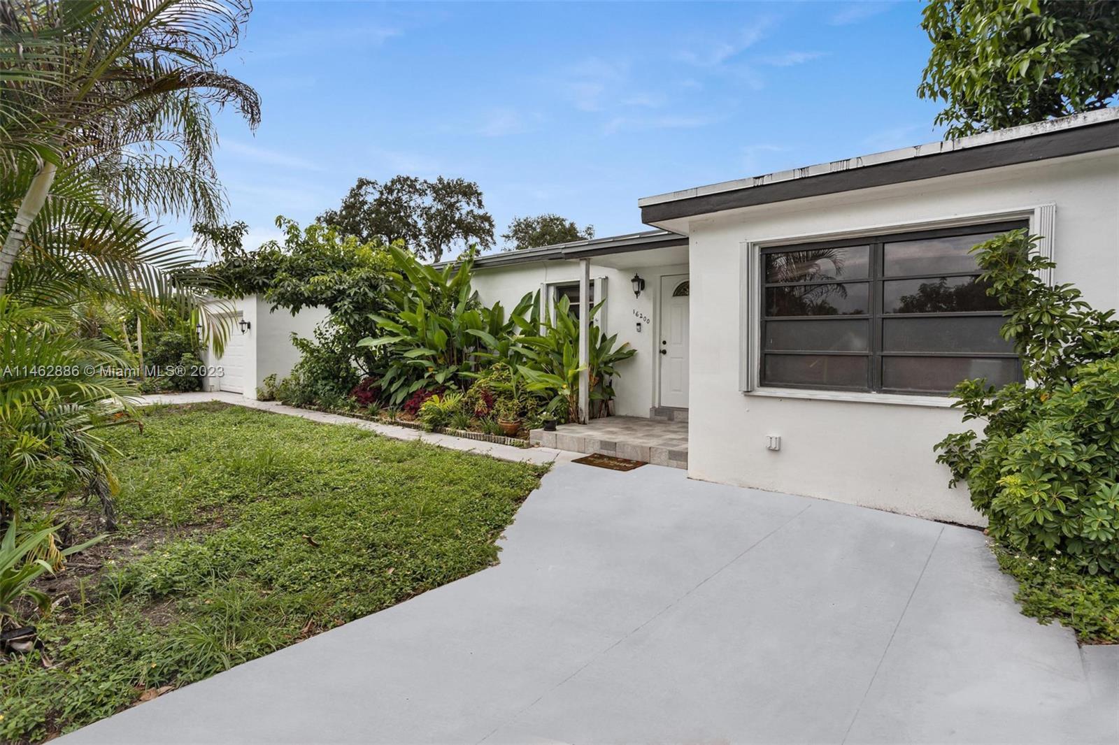 16200 NE 4th Avenue Miami FL 33162