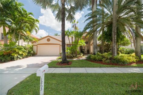 1263 NW 195th Avenue Pembroke Pines FL 33029