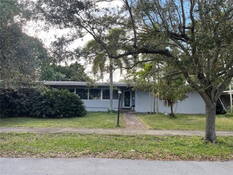 9200 SW 80th Avenue Miami FL 33156