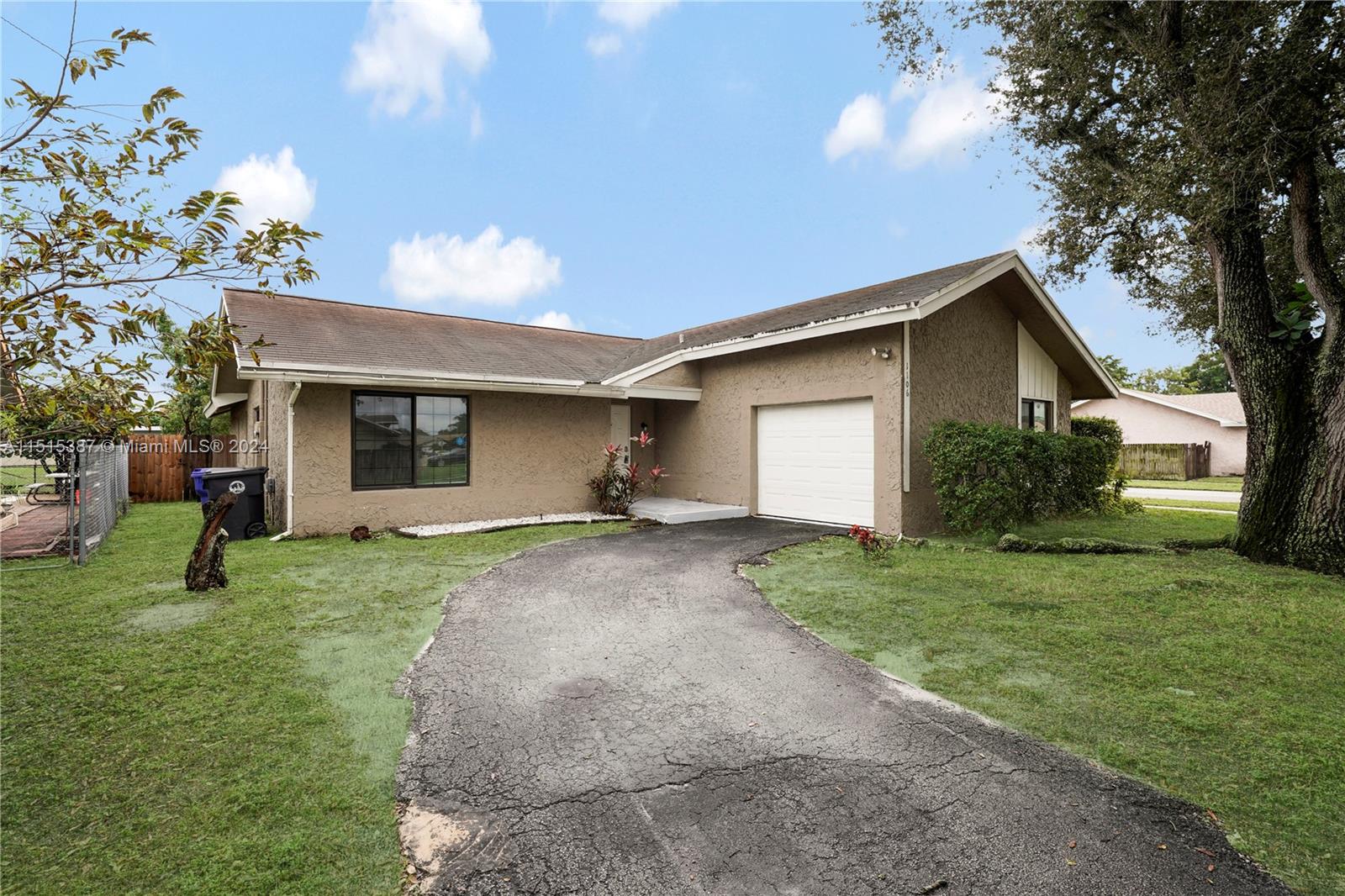 1106 SW 82nd Avenue North Lauderdale FL 33068