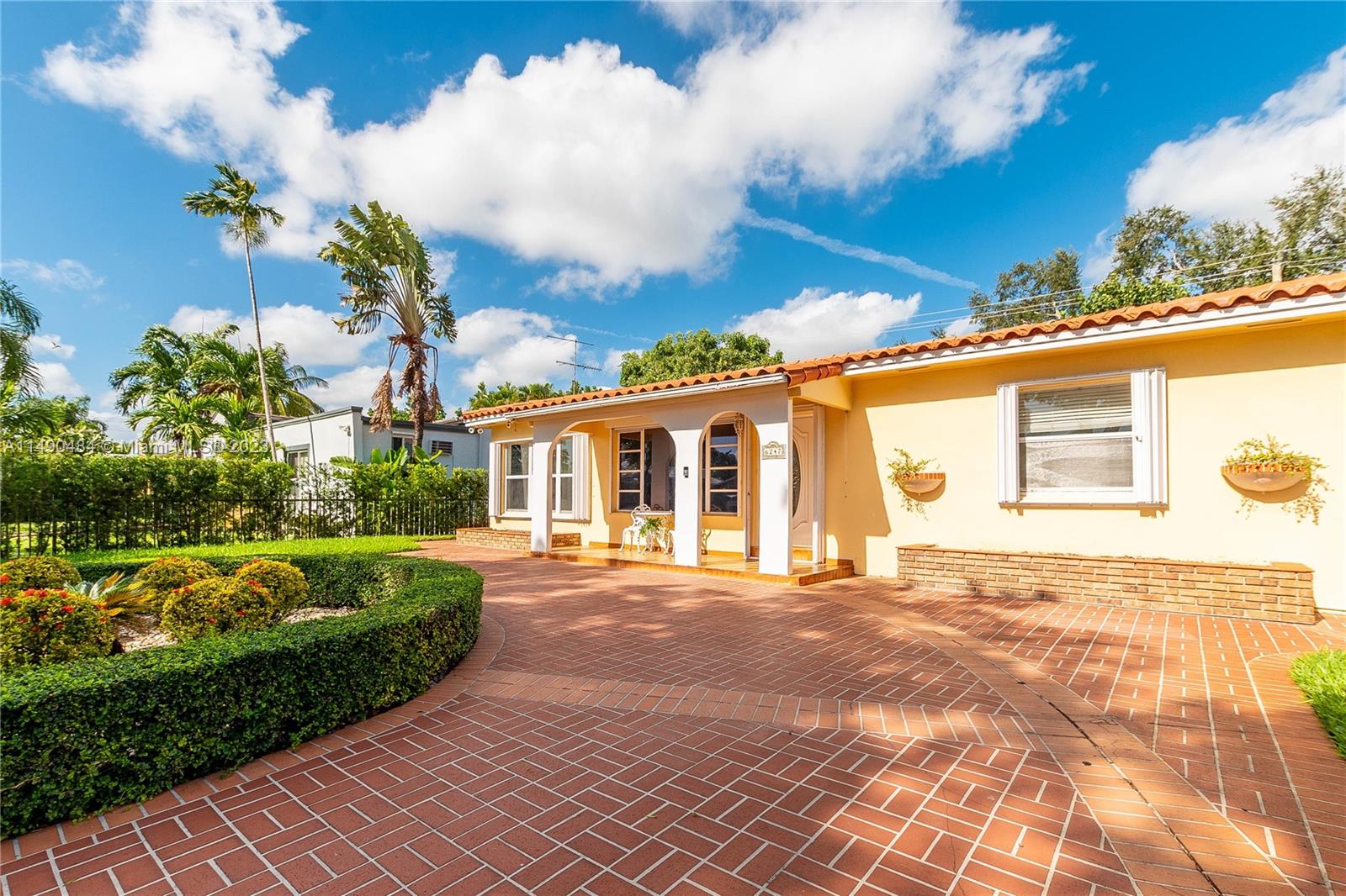 6247 SW 10th Street West Miami FL 33144