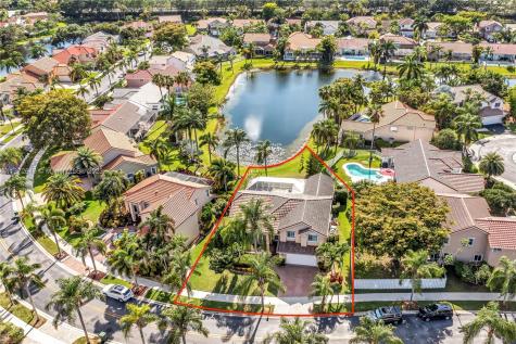 674 Spinnaker Weston FL 33326