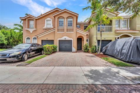2568 SE 15th Court Homestead FL 33035
