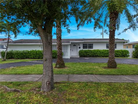 715 W 53rd Street Hialeah FL 33012