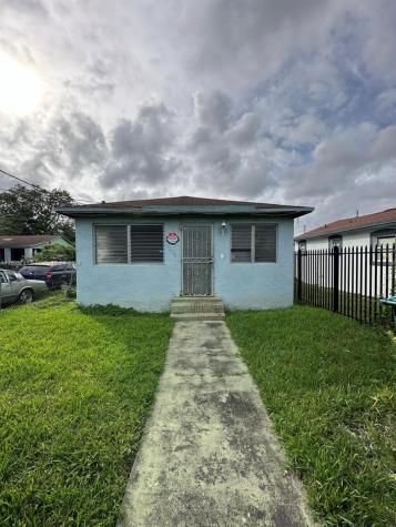 7026 NW 21st Avenue Miami FL 33147
