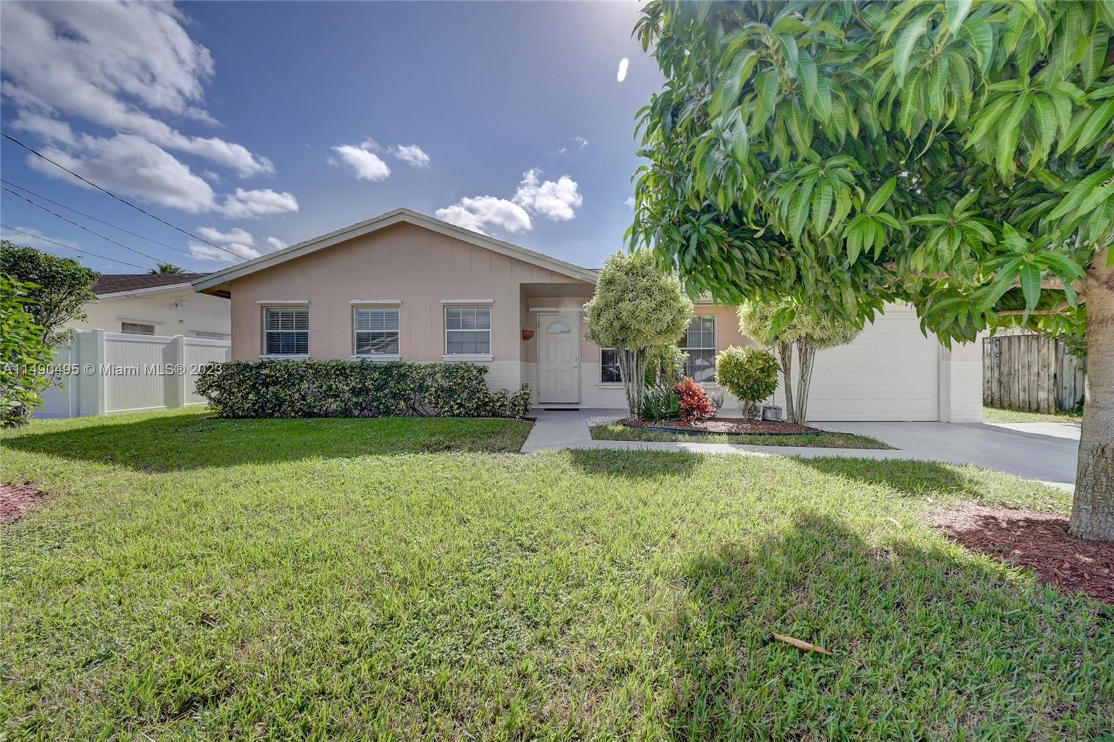 9312 SW 2nd Street Boca Raton FL 33428