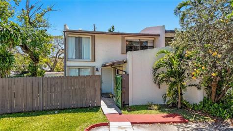 11330 SW 69th Lane Miami FL 33173