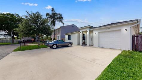12123 SW 271st Terrace Homestead FL 33032