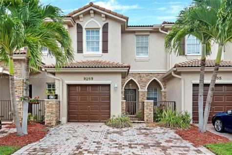 9259 SW 219th Street Cutler Bay FL 33190
