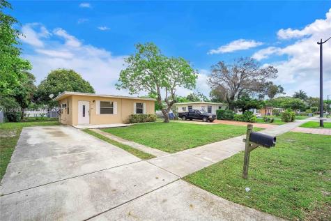 2637 NW 8th Street Pompano Beach FL 33069