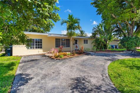 1411 SW 85th Court Miami FL 33144