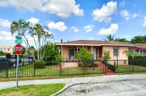 300 NW 20th Avenue Miami FL 33125
