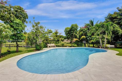 8501 NW 26th Drive Coral Springs FL 33065