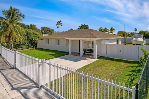 29935 SW 149th Court Homestead FL 33033