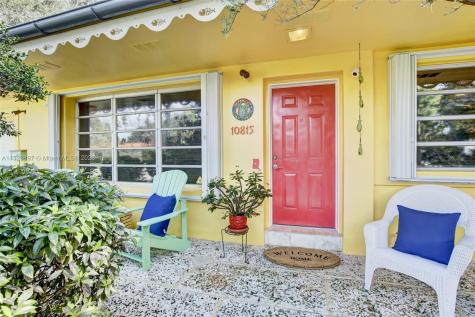 10815 SW 84th Court Miami FL 33156