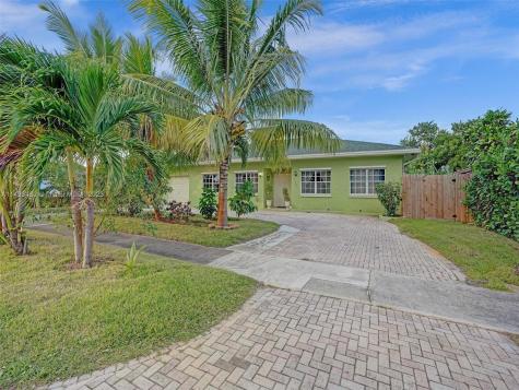 1001 W Branch Street Lantana FL 33462