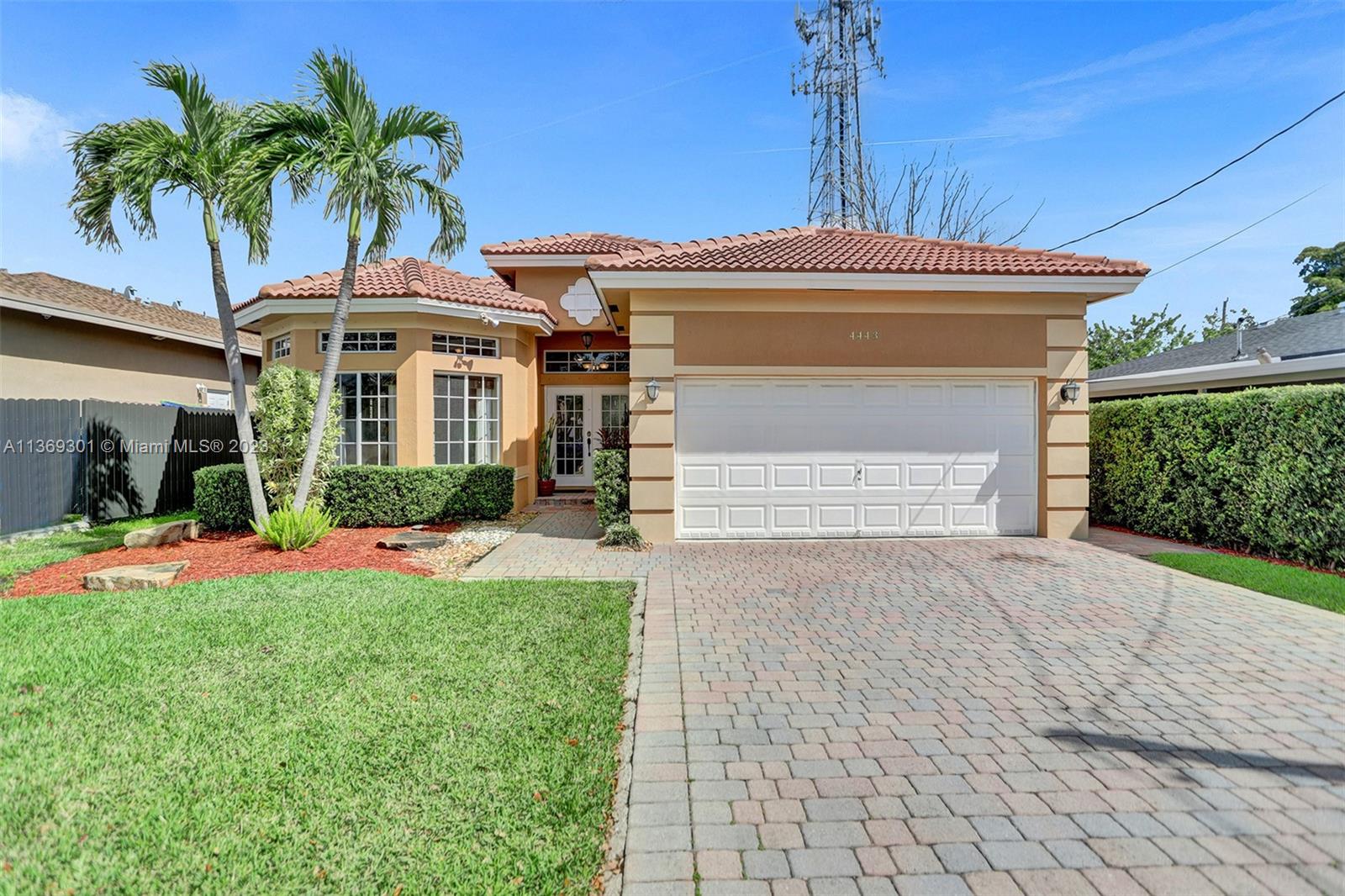 4443 SW 18th Street West Park FL 33023