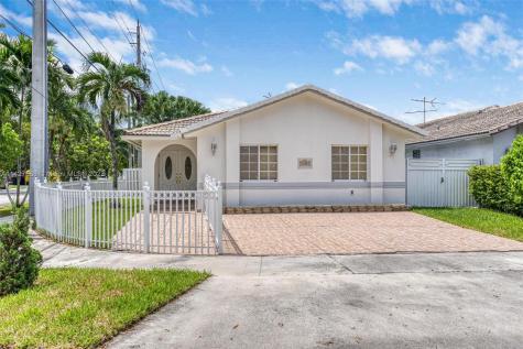 3202 W 77th Place Hialeah FL 33018