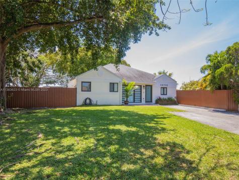 20792 SW 104th Court Cutler Bay FL 33189