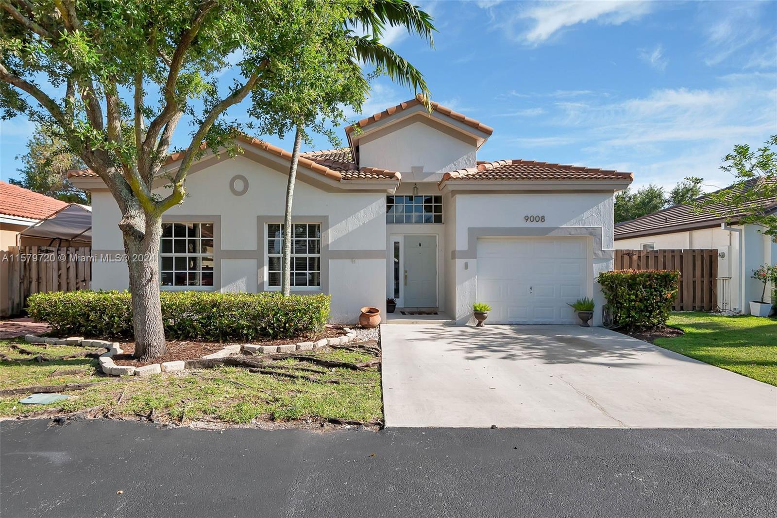 9008 SW 214th Street Cutler Bay FL 33189