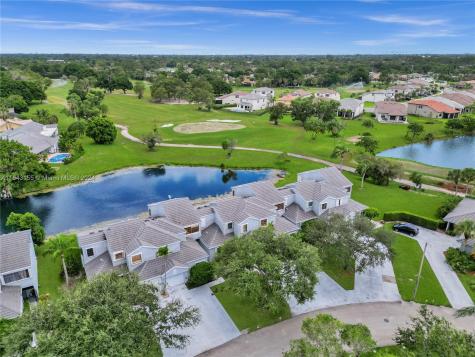 7816 NW 84th Terrace Tamarac FL 33321