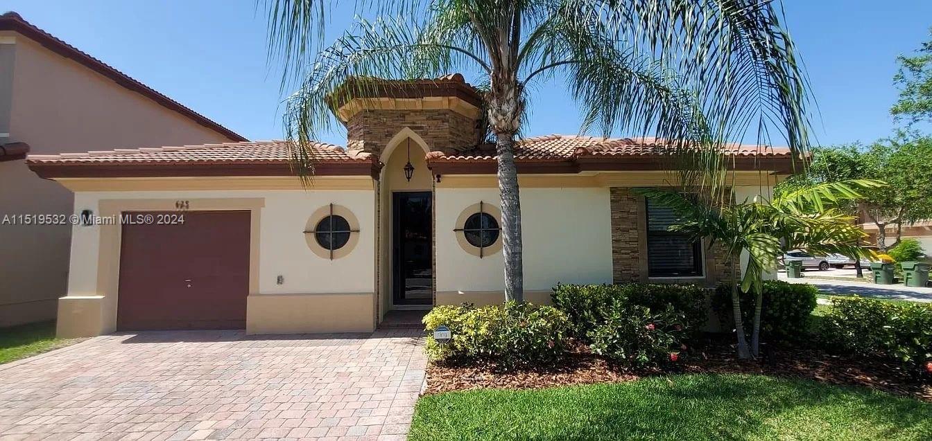 528 SE 37th Place Homestead FL 33033