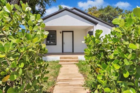 3369 NW 53rd Street Miami FL 33142