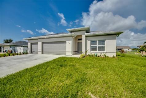 64 Wilmington Parkway Cape Coral FL 33993