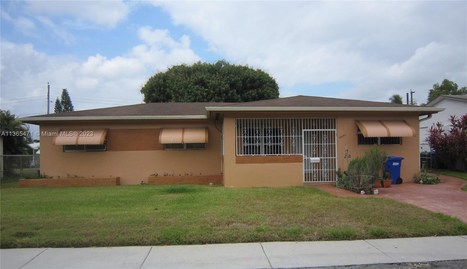 15650 NE 13th Avenue North Miami Beach FL 33162