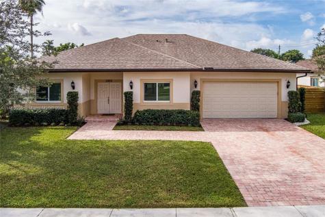 5860 SW 17th Court Plantation FL 33317