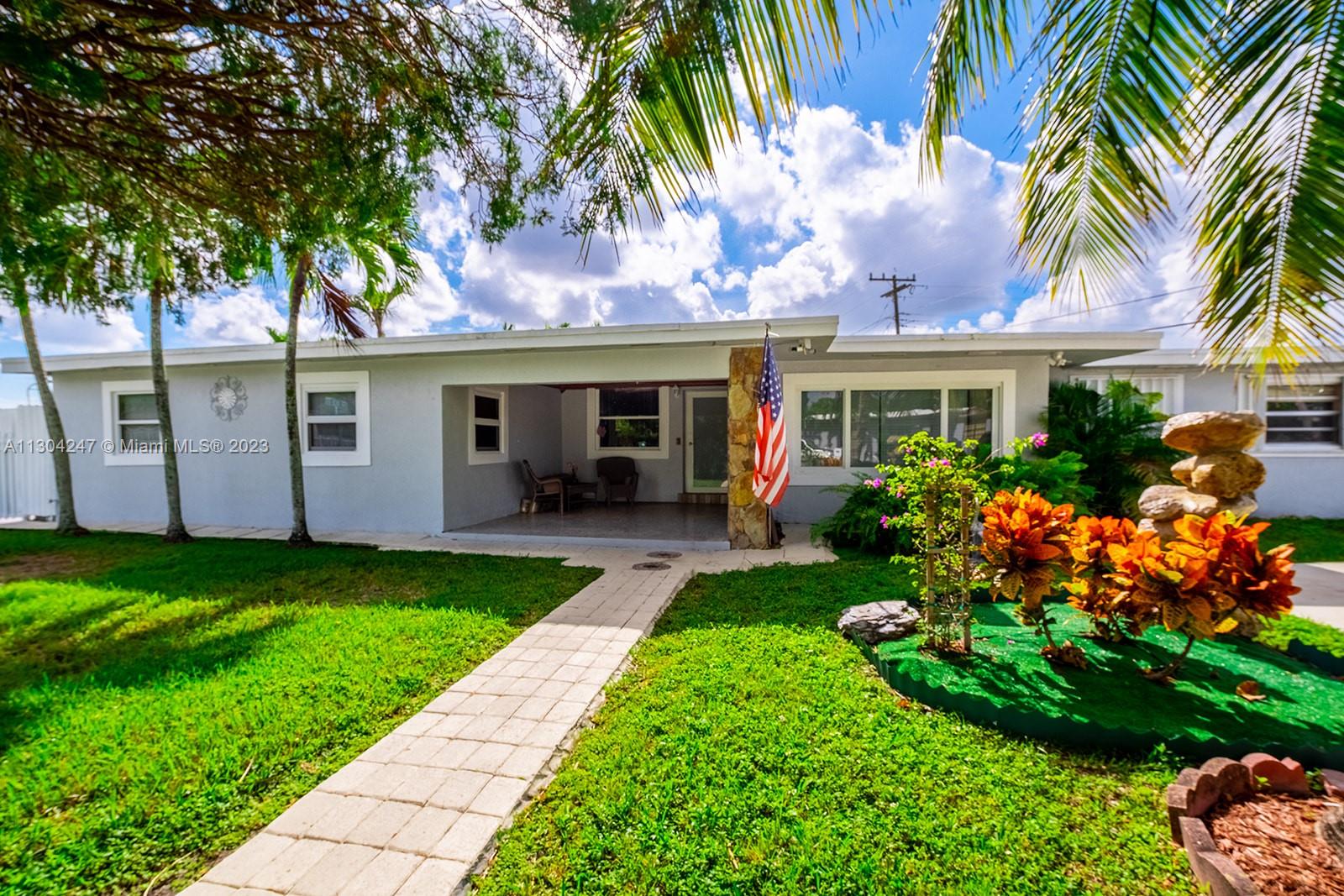 11330 SW 41st Terrace Miami FL 33165