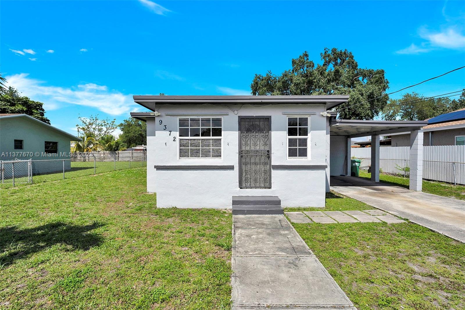 9372 NW 25th Avenue Miami FL 33147