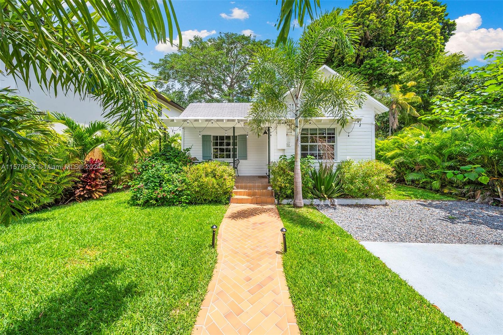 3581 Hibiscus Street Miami FL 33133