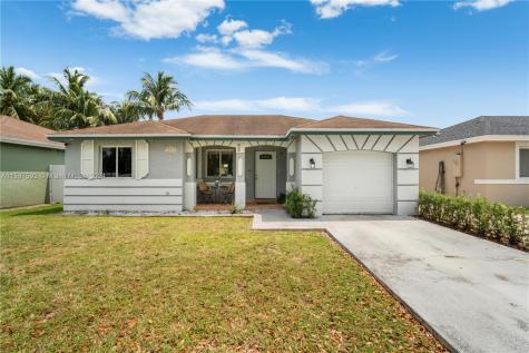 13472 SW 282nd Terrace Homestead FL 33033