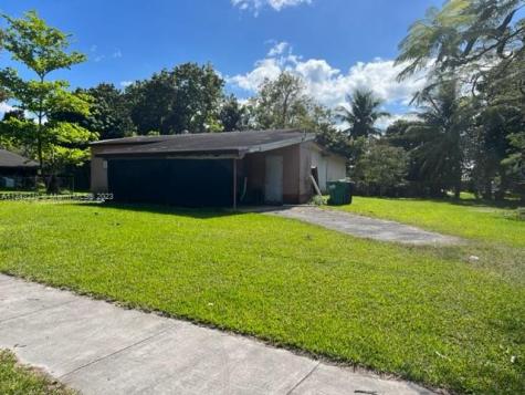 27010 SW 145th Avenue Road Homestead FL 33032