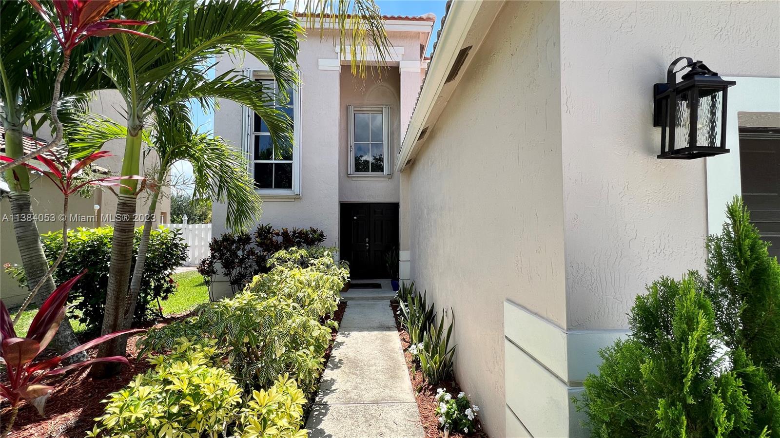 1040 Briar Ridge Road Weston FL 33327