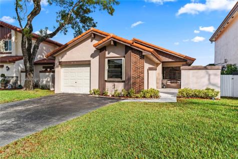 6331 NW 181st Terrace Hialeah FL 33015