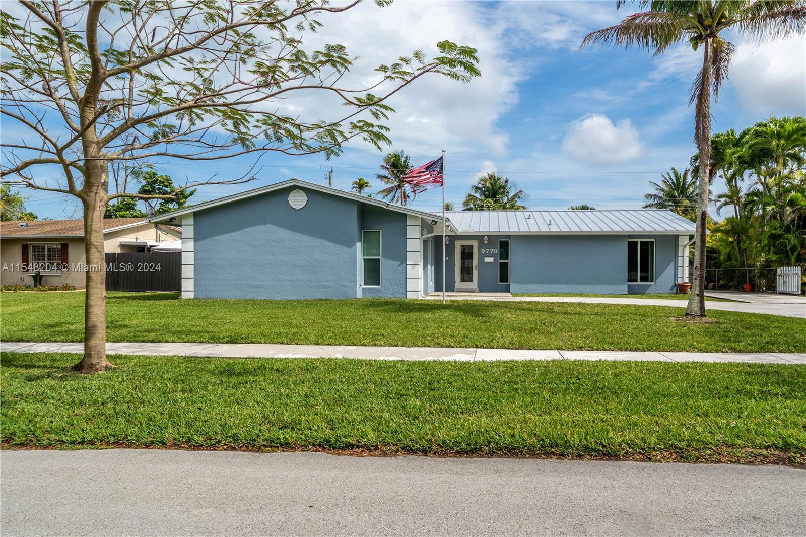 9770 Bel Aire Drive Cutler Bay FL 33157